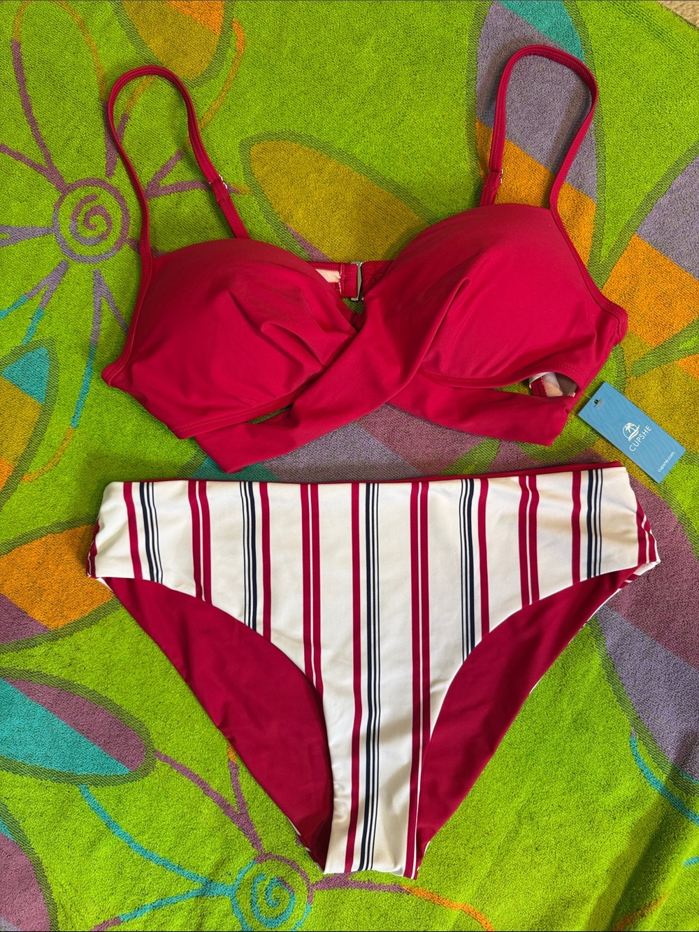 Cupshe Red/Stripes Twist-Front Top & Reversible Bikini Set Size Large - New!